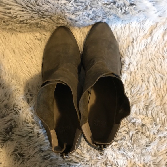 Eileen Fisher Tag Ankle Bootie - Picture 4 of 8